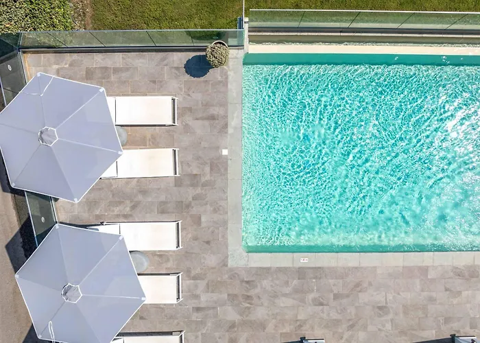 Krini Delight فيلة